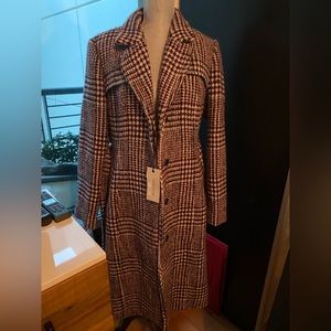 Cole HAAN Beautiful wool coat.